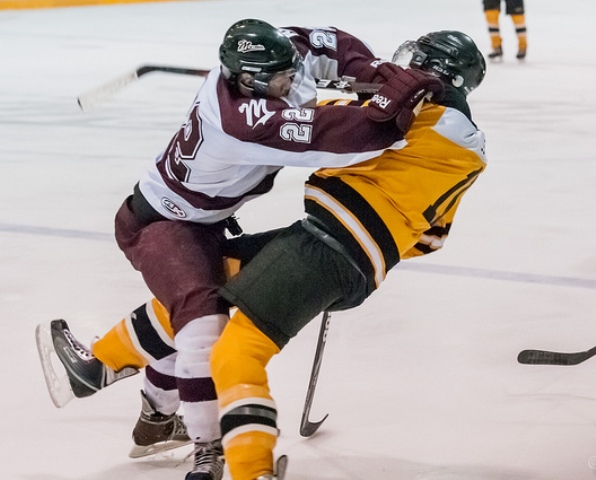 mikehitbeav.jpg mikehitbeav.jpg